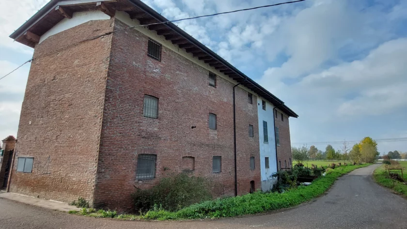 La cascina Torcolo come appare oggi, vista da nord